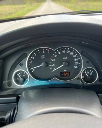 Opel Meriva cena 7500 przebieg: 179000, rok produkcji 2005 z Nowy Dwór Mazowiecki małe 352
